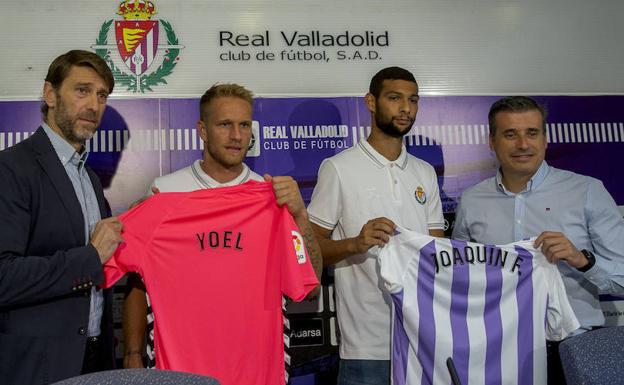 Joaquín y Yoel, dos apuestas de futuro del Real Valladolid «con ganas de competir»