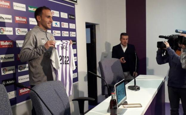 El director deportivo no da por perdido a Calero, «aunque le ofrecen 10 veces más de lo que le damos»