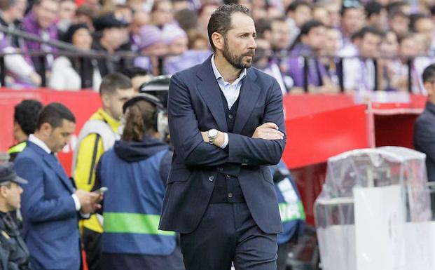 El entrenador del Sevilla tras vencer al Real Valladolid: «El primer puesto no es anecdótico, es meritorio»