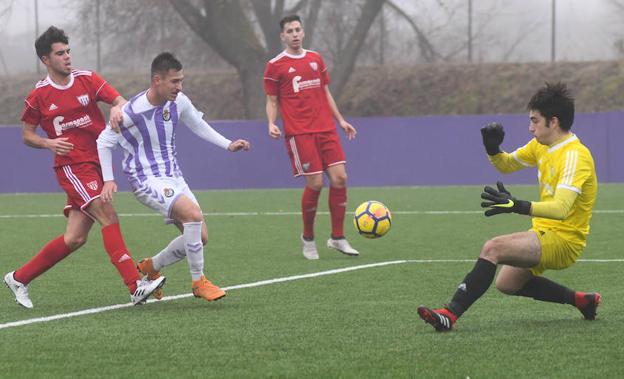 El Juvenil del Real Valladolid se deshace en media hora del Canillas (2-0)