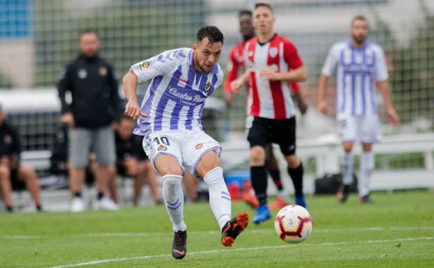 Óscar Plano: «Hay que tener tranquilidad porque el equipo está haciendo bien las cosas»