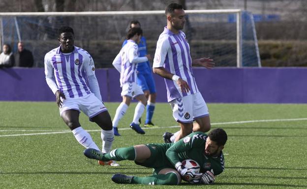 El Real Valladolid B huye de los puestos de descenso con una victoria de prestigio