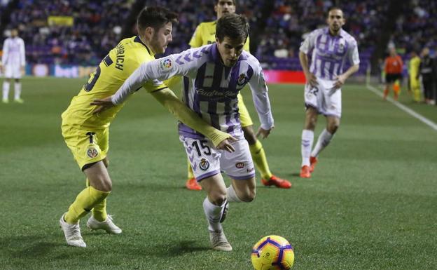 El Real Valladolid busca soluciones para la saturación de jugadores de banda