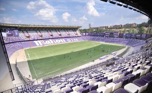 Óscar Puente afirma «no tener noticias de Ronaldo» en el tema de la venta del estadio