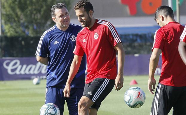 Sergio reconoce «buena predisposición» hacia su renovación con el Real Valladolid, que está «parada»