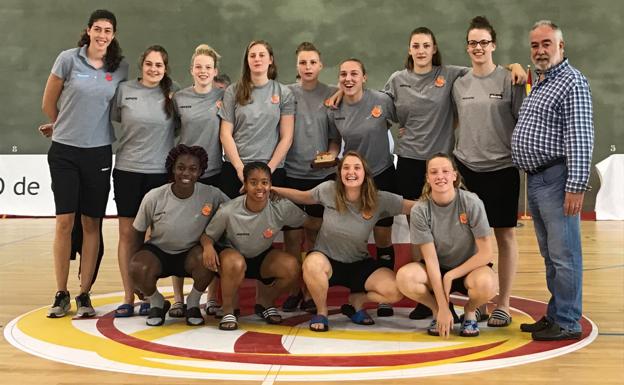 España debuta con triunfo frente a Bélgica en Arroyo