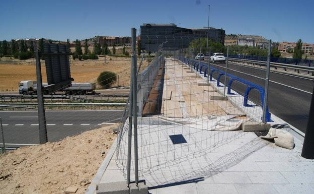 La pasarela peatonal no será abierta hasta después de septiembre