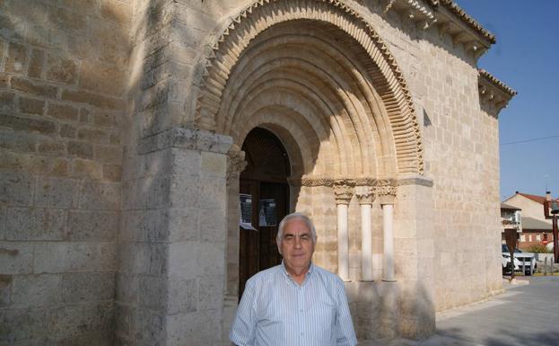 El párroco de Arroyo convoca a miles de fieles a sus bodas de oro