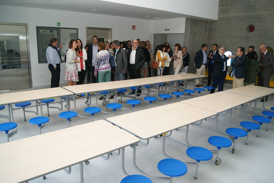 Inauguración V colegio de Arroyo