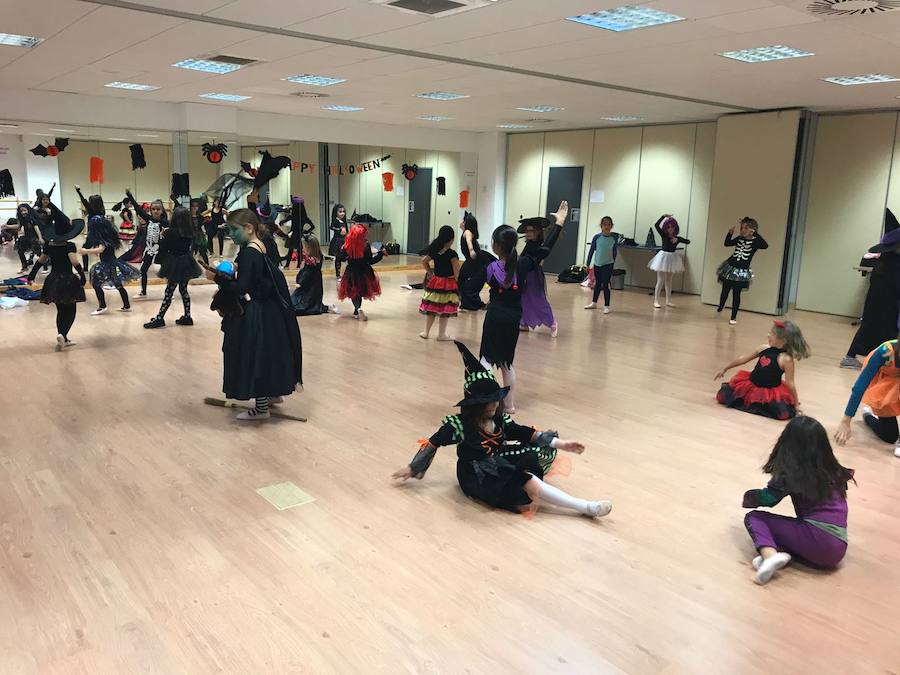 Halloween en la Escuela de Danza de Arroyo