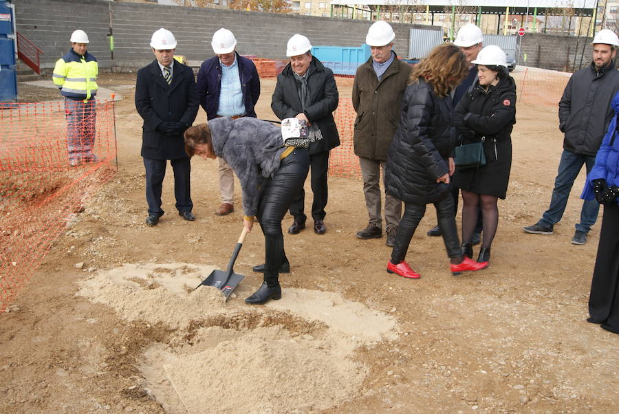 Primera piedra Casa de la Música y el Teatro de Arroyo