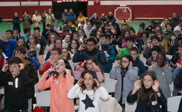 Escolares de los colegios de Arroyo celebran el Día de la Paz