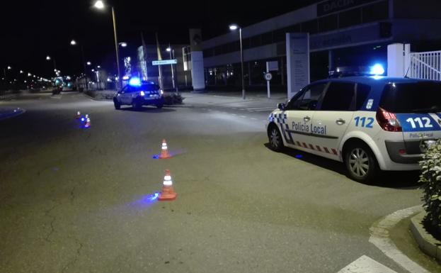 La Policía Local de Arroyo localiza dos vehículos con ocupantes en posesión de mariguana