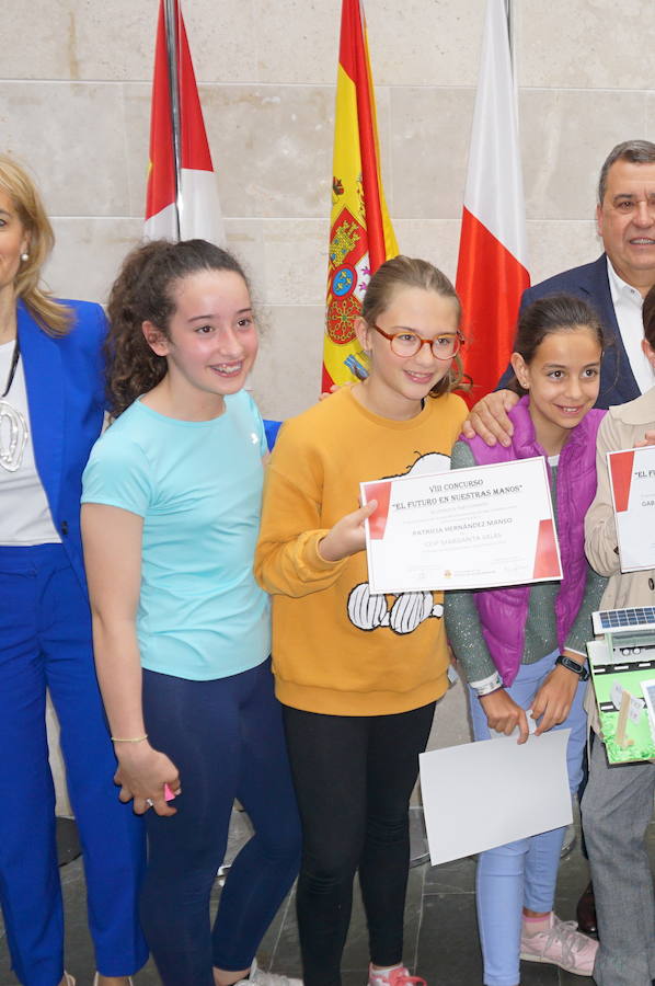 Entrega de premios del VII concurso 'El Futuro en Nuestras Manos'