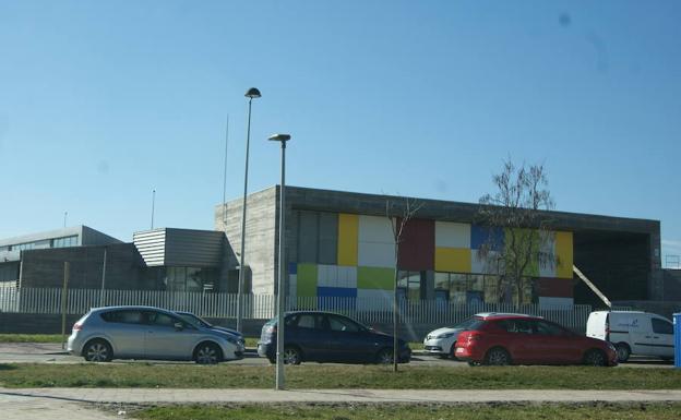 Arroyo analiza los nuevos horizontes de la educación
