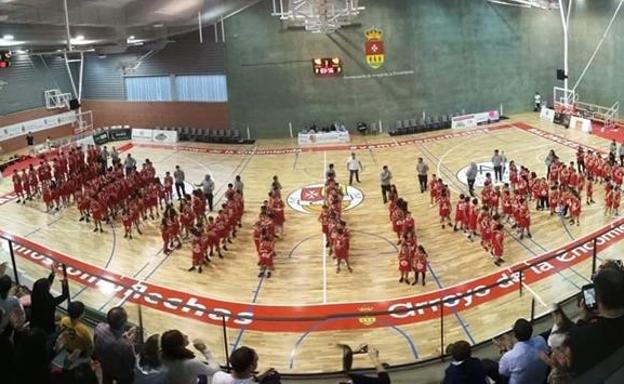 El Club Baloncesto La Flecha de liga EBA se muestra intratable ante el filial del Baskonia de ACB