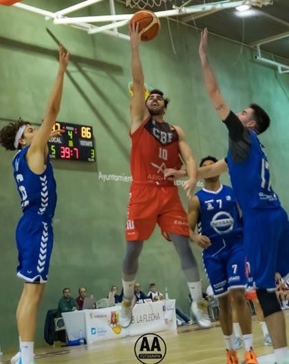 Quinta victoria consecutiva del Club Baloncesto La Flecha de liga EBA