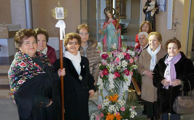 Arroyo celebra el Día de las Águedas con misa, procesión y una comida de hermandad
