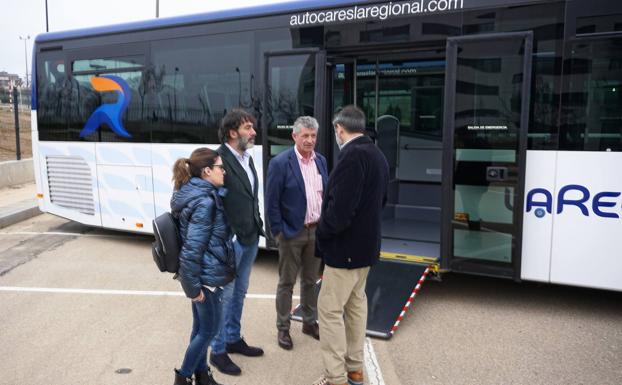 La Regional incorpora dos nuevos vehículos para las líneas de autobuses de Arroyo