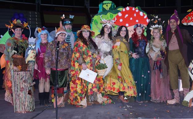 La comparsa 'Los de Siempre' se lleva la XXIV edición del concurso de chirigotas del Carnaval de Arroyo