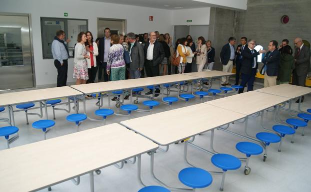 Arroyo aprueba becas de comedor para las escuelas infantiles y guarderías