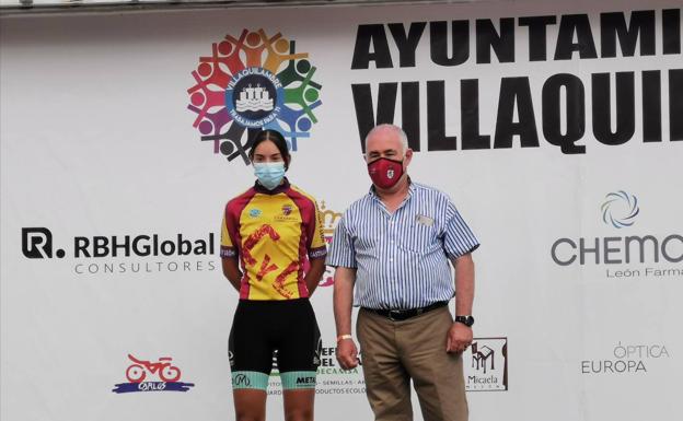 Estela Domínguez se proclama campeona regional de ciclismo en ruta junior