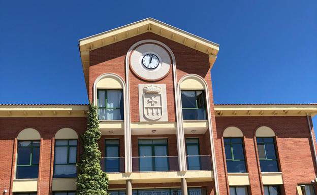 El Ayuntamiento de Arroyo oferta formación en comercio electrónico