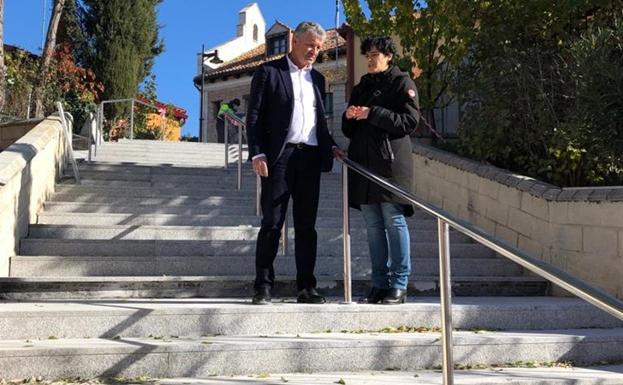 Remozado de la escalera de la calle Maravillas de La Flecha