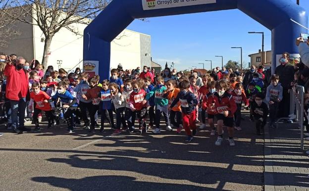 700 corredores en la carrera de Entreculturas de Arroyo a favor de la Amazonía