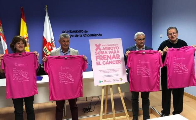 Marcha Mujer 2022 a beneficio de la asociación contra el cáncer en Arroyo