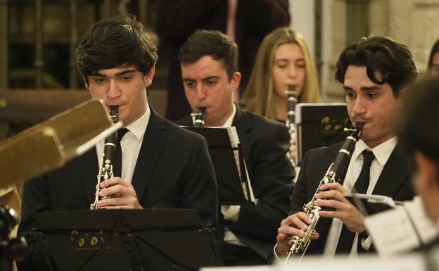 La Banda Sinfónica de Arroyo lleva su música de Pasión al centro de Valladolid
