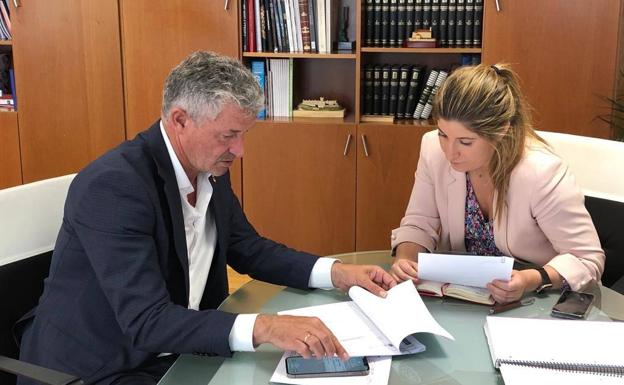 Arroyo recibe la visita de la Delegada Territorial de la Junta