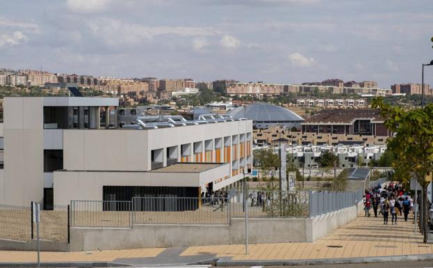 Se abre el plazo de solicitud para el bus al IESO Arroyo y CEO Atenea