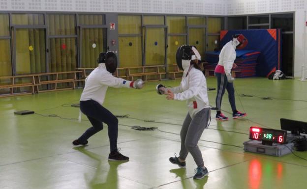 El Club Esgrima Arroyo celebra una Jornada de Puertas Abiertas
