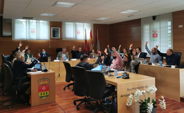 Arroyo cede una parcela al Ministerio de Justicia para la construcción de un archivo intermedio
