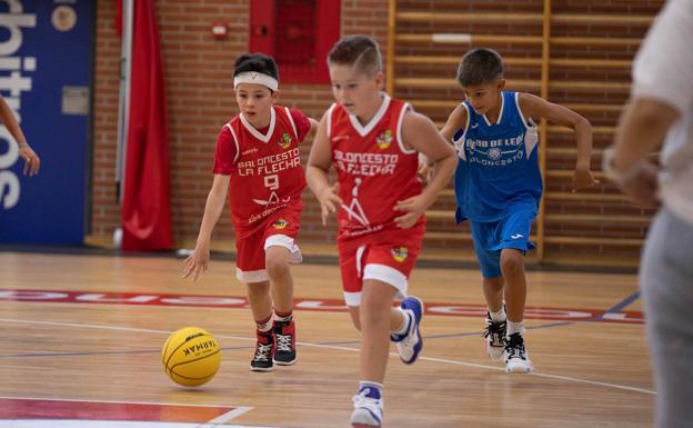 Los pequeños baloncestistas retornan a la cancha
