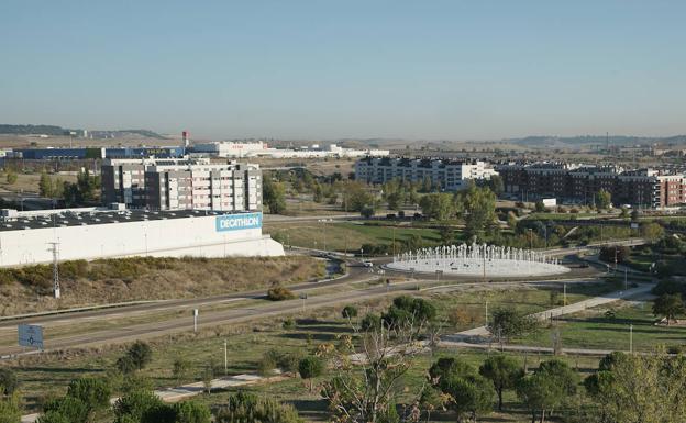 Arroyo pone en valor la trayectoria de las empresas locales