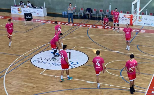 El CB La Flecha y el Ayuntamiento de Arroyo se suman al rosa