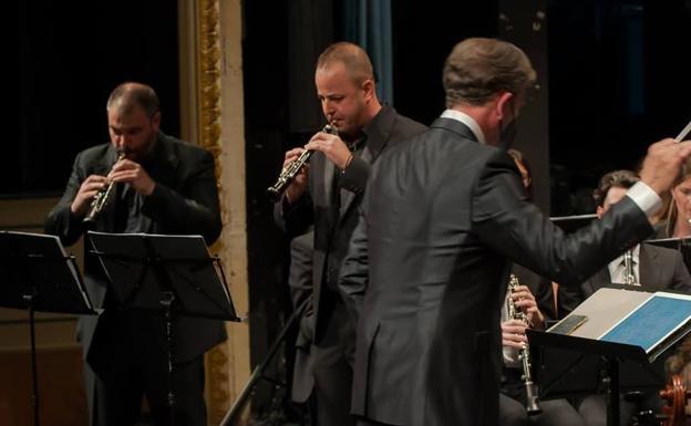 La Banda Sinfónica de Arroyo lleva su música a Segovia