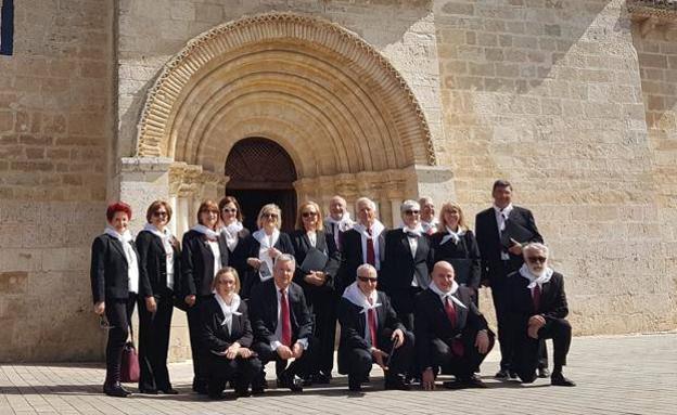 Recitales de villancicos en La Flecha y en La Vega a cargo de la Coral Támbara