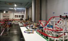 Una gran exposición montada con Legos