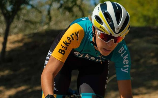 La ciclista Estela Domínguez convocada para la Copa del Mundo de Ciclocross en Benidorm