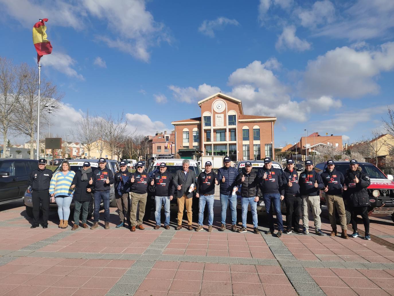 Arroyo acoge la presentación del Raid Solidario ACV Sahara Adventure Valladolid