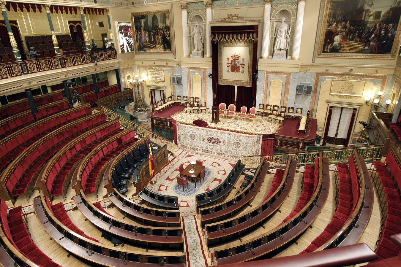 El Congreso, a punto para la proclamación del nuevo Rey