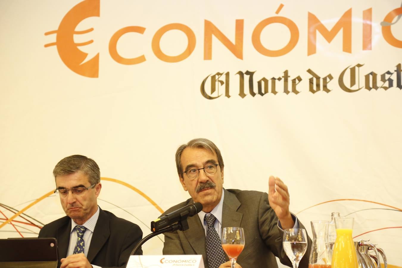 El economista Emilio Ontiveros en el Foro Económico de El Norte de Castilla en Salamanca