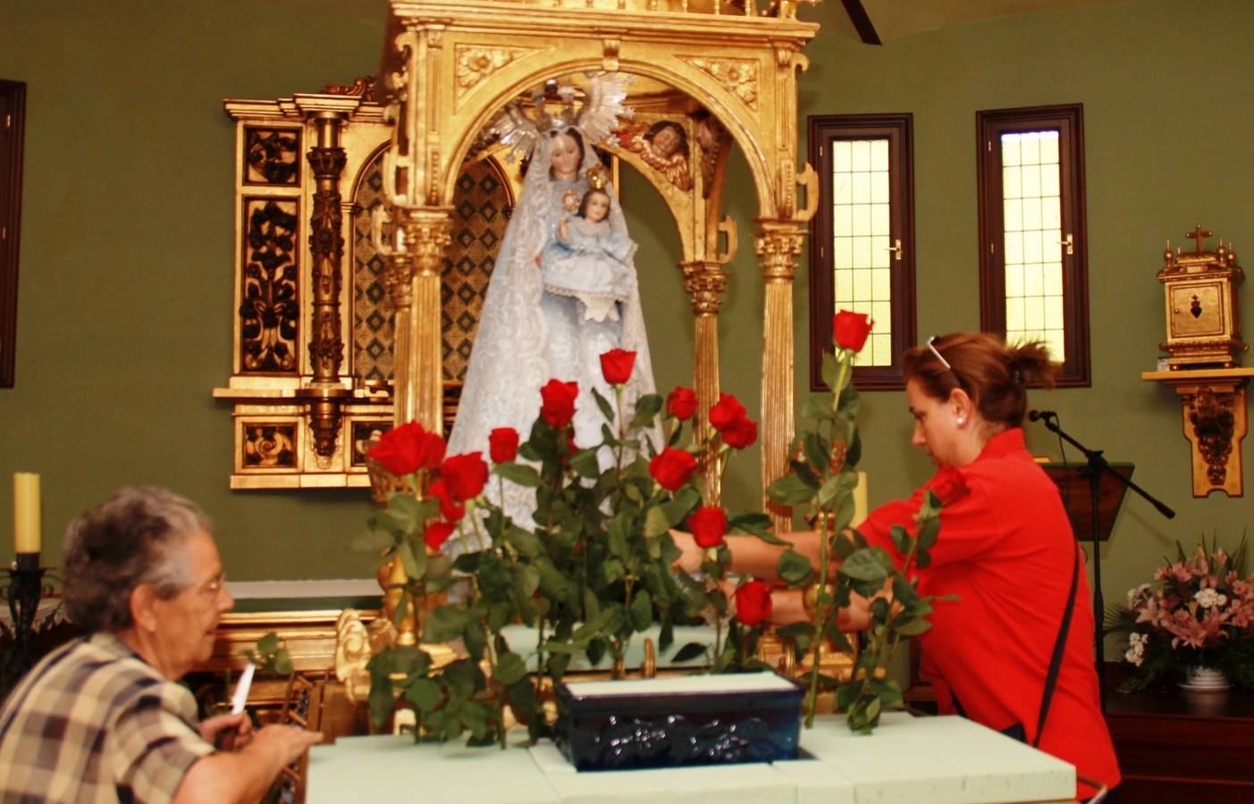 Ofrenda floral a Nuesta Señora del Arrabal en Simancas