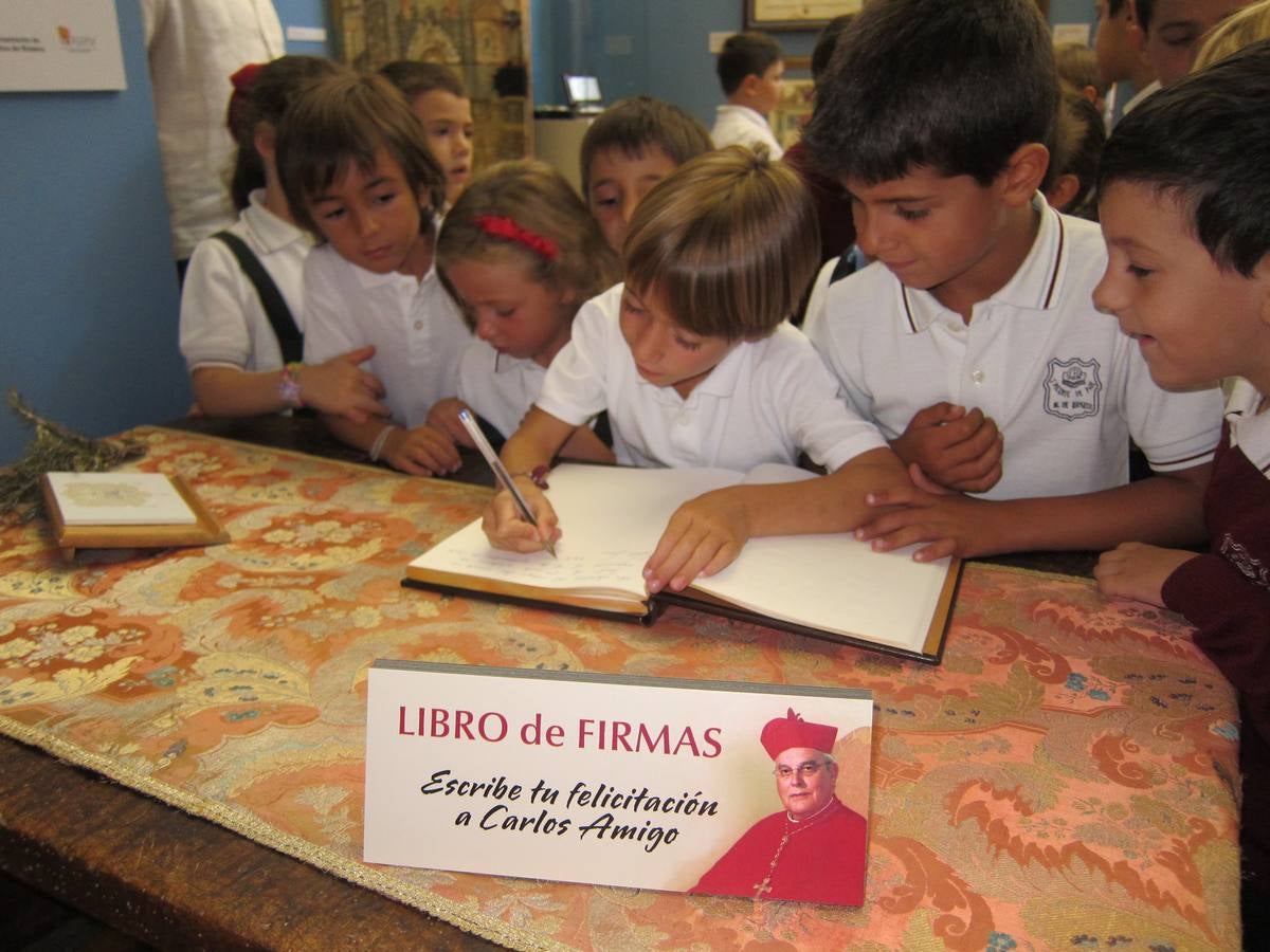 Exposición 'El menor hijo de San Francisco. Fray Carlos Amigo' en Medina de Rioseco (Valladolid)