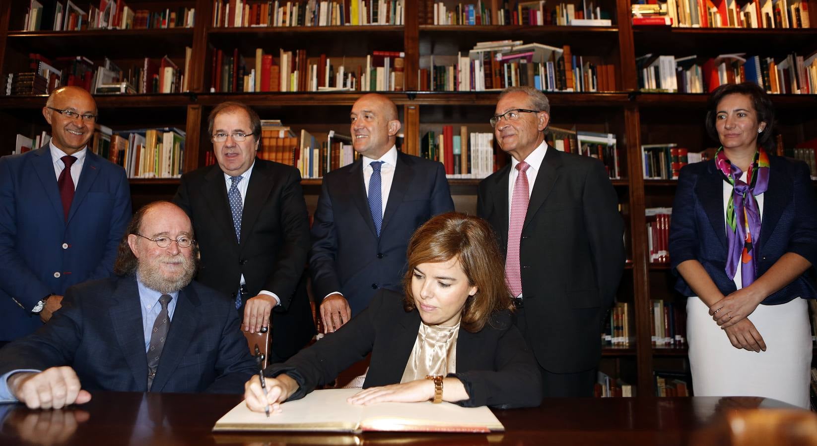 Inauguración del Patio El Norte de Castilla del Centro e-LEA Miguel Delibes de la Villa del Libro de Urueña (1/2)
