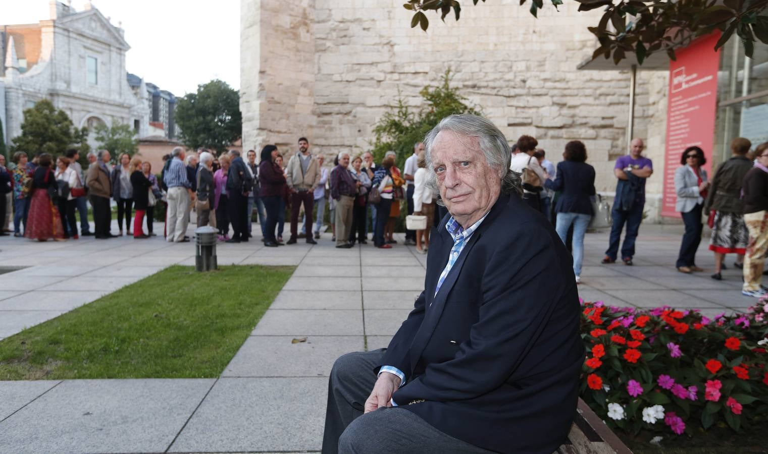 Alberto Vázquez-Figueroa en el Aula de Cultura de El Norte de Castilla