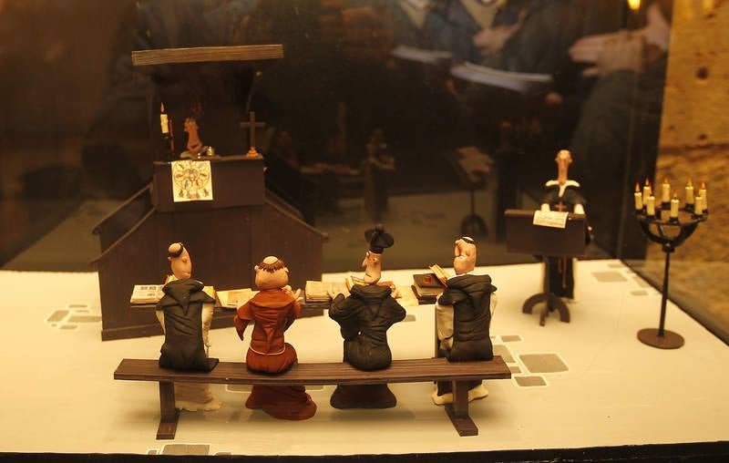 Inauguración de la exposición 'PlastiHistoria de Palencia' en el castillo de Fuentes de Valdepero